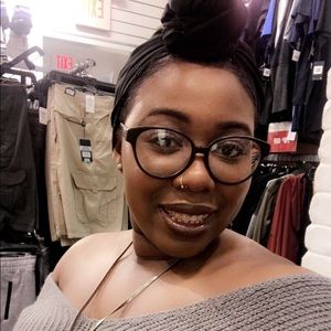 Meet your Posher, Shantee